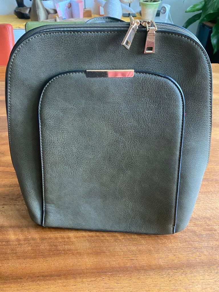 Zaini: Rucksack – Usato da Luzern venduto da asia2001