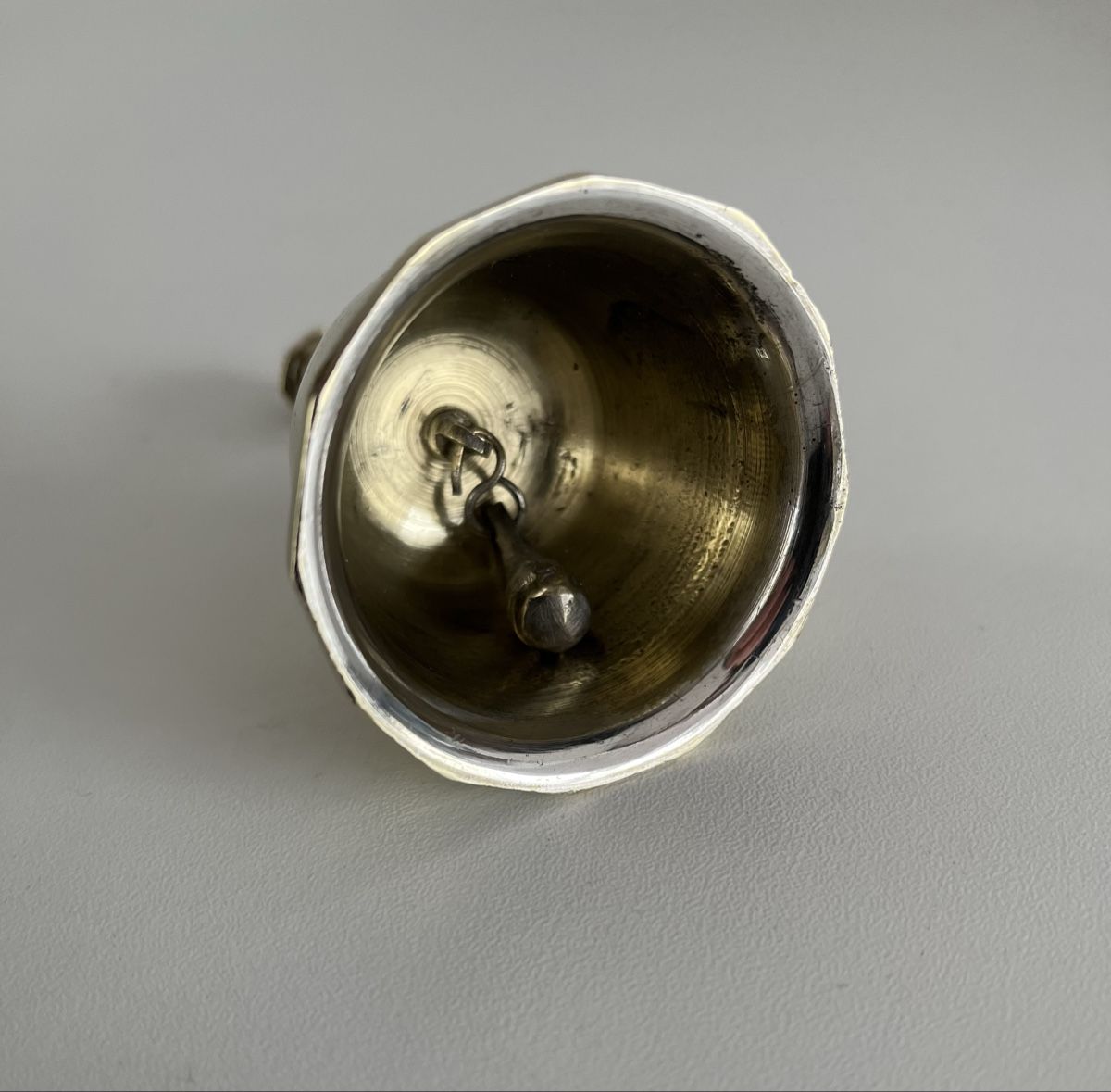 Cloches & sonnailles: alte Tischglocke – D'occasion à Wetzikon ZH par seli03 7