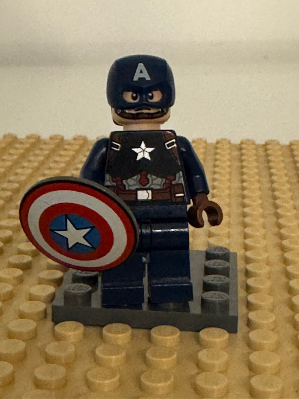Lego Baukästen: LEGO Marvel Super Heroes Figur Captain America – Gebraucht aus Uhwiesen von fel_5ghs