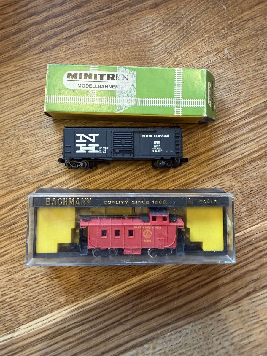 Modelleisenbahnen: Bachmann und Minitrix – Gebraucht aus Riggisberg von Gauli