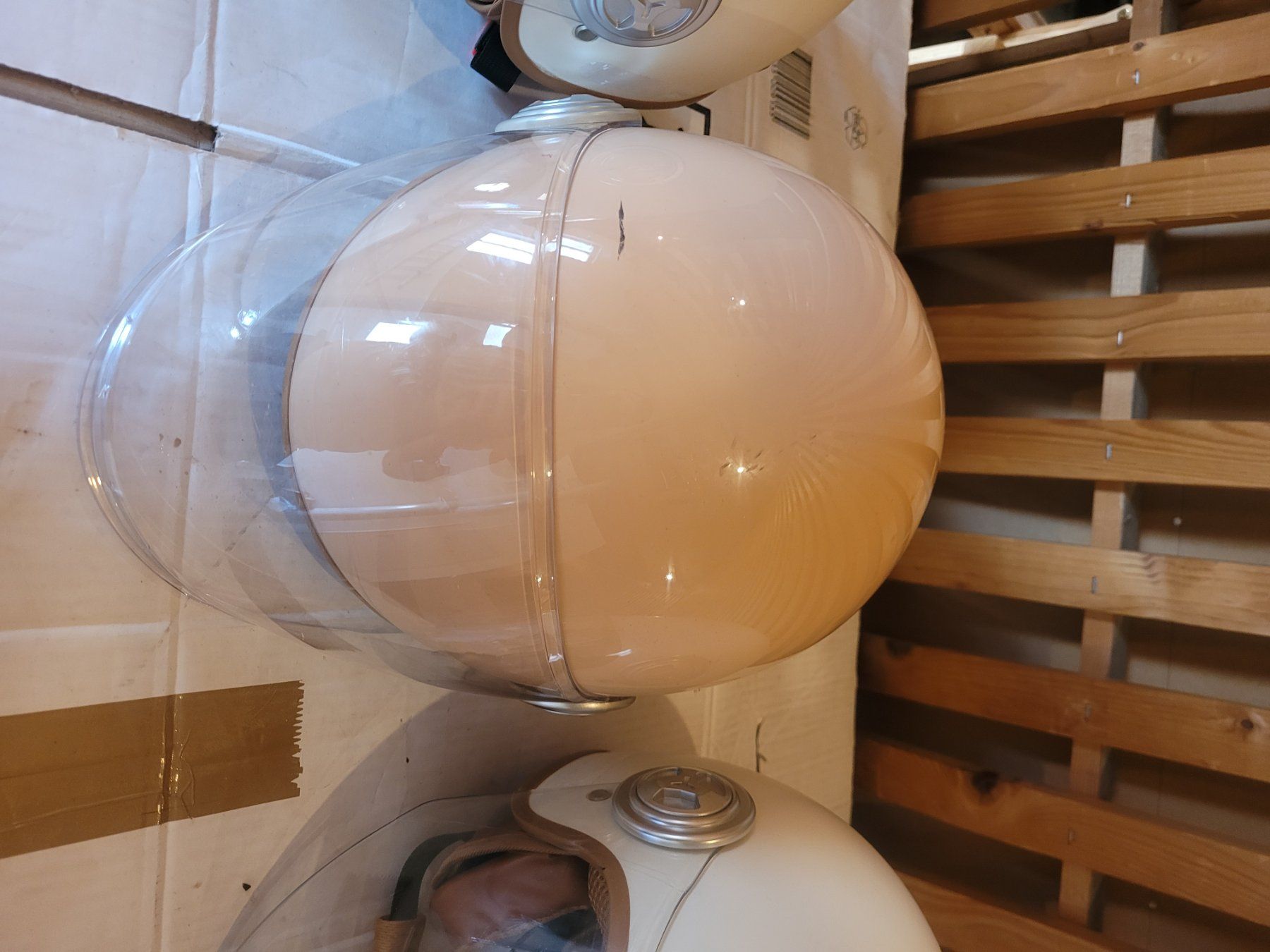 Helme & Visiere: Motorradhelm beige mit Visier Kinder – Gebraucht aus Zürich von Eli-Geld