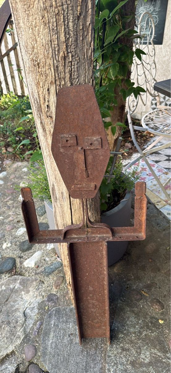 Statuette: Gartenfigur aus Eisenbahnschiene Handmade – Usato da Schaffhausen venduto da Ibag 2