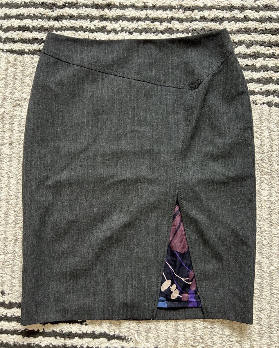 Gonne: Grey skirt – Nuovo (secondo la descrizione) da Matran venduto da brs_d9h2