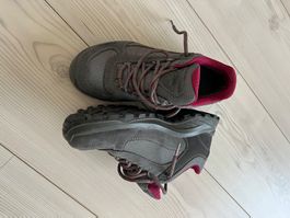 Trekking-Schuhe