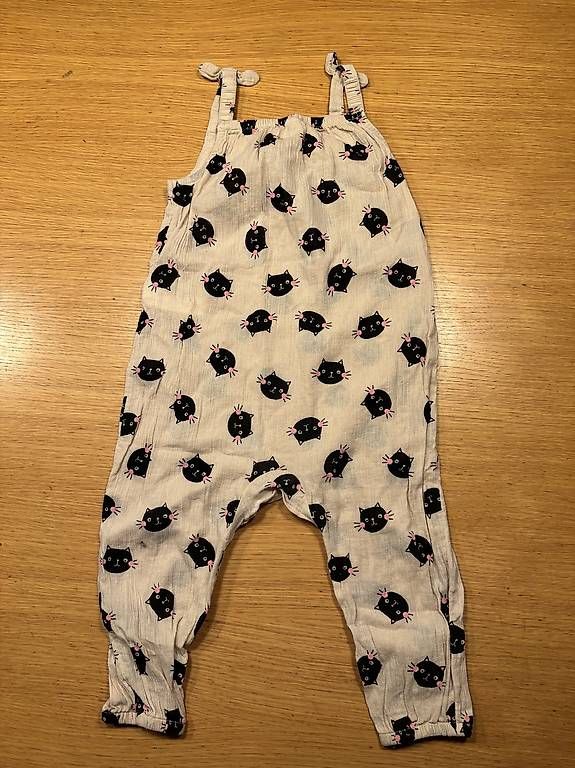 Jumpsuits: Jumpsuit Gr. 86 4.- – Gebraucht aus Emmenbrücke von tanali