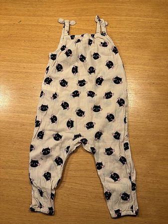 Jumpsuit Gr. 86 4.-