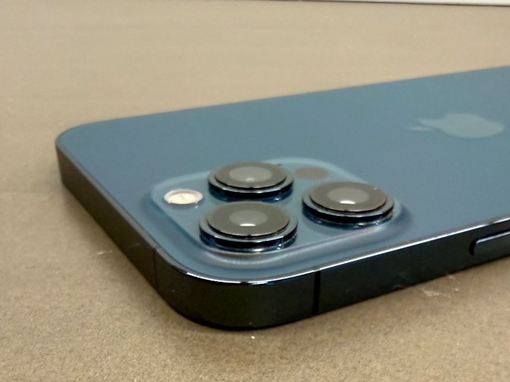 Apple Handys / Smartphones: iPhone 12 Pro Max – Gebraucht aus Geroldswil von beni.esposito 6