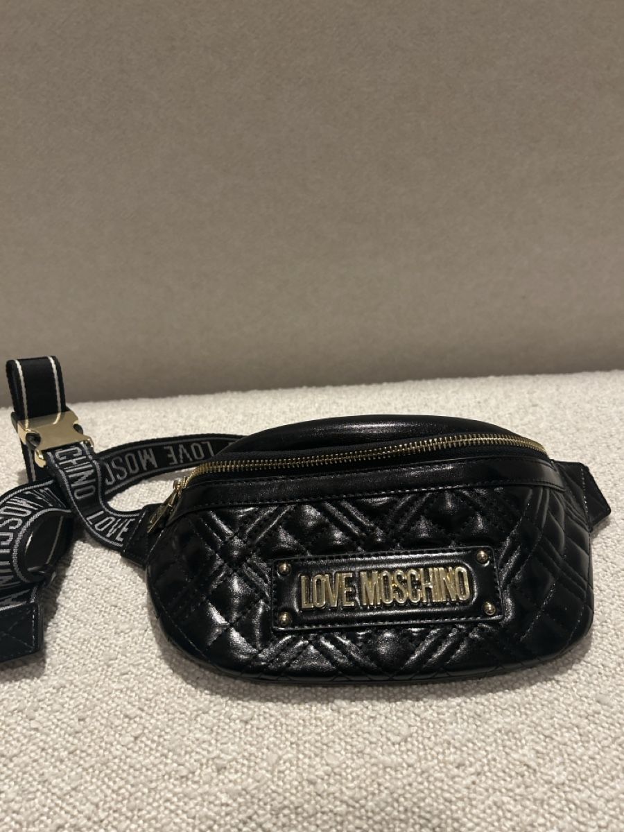Moschino Borse: Love Moschino Bauchtasche – Nuovo (secondo la descrizione) da Ehrendingen venduto da Gintonic1991