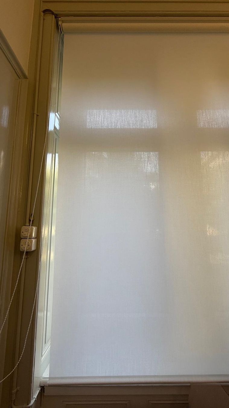 Vorhänge: Weisse Fensterrollos 106.5x220 cm – Gebraucht aus Zürich von BGPZH 4