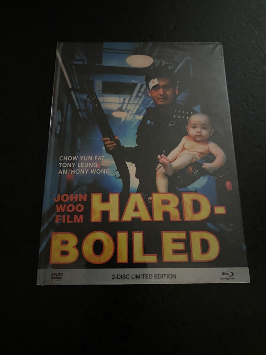 Tous les DVDs: Hard Boiled Mediabook Blu-ray + DVD OVP – Neuf avec emballage d'origine à Schmitten FR par FilmRarities