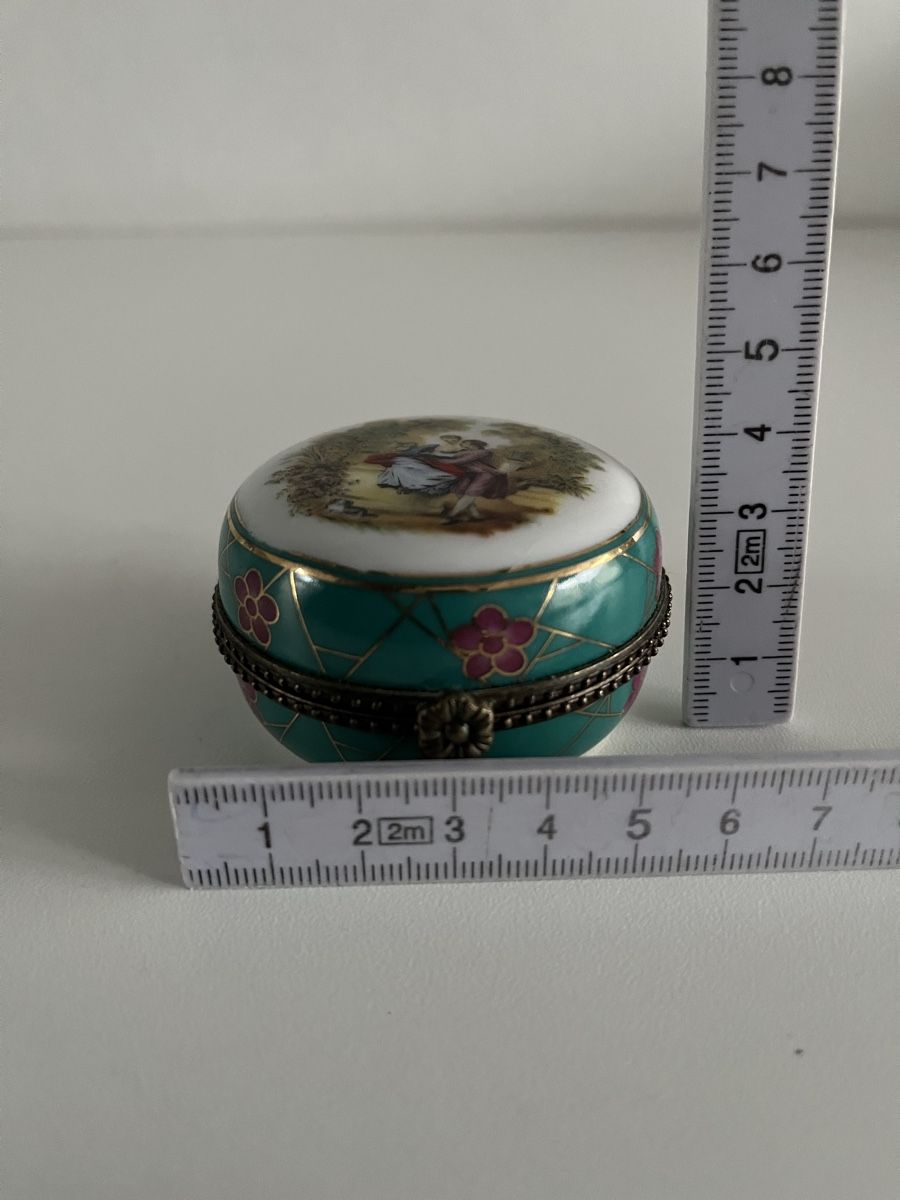 Alle Dekorationen: Porzellan Deckeldose / Limoges – Gebraucht aus Wetzikon ZH von seli03 8