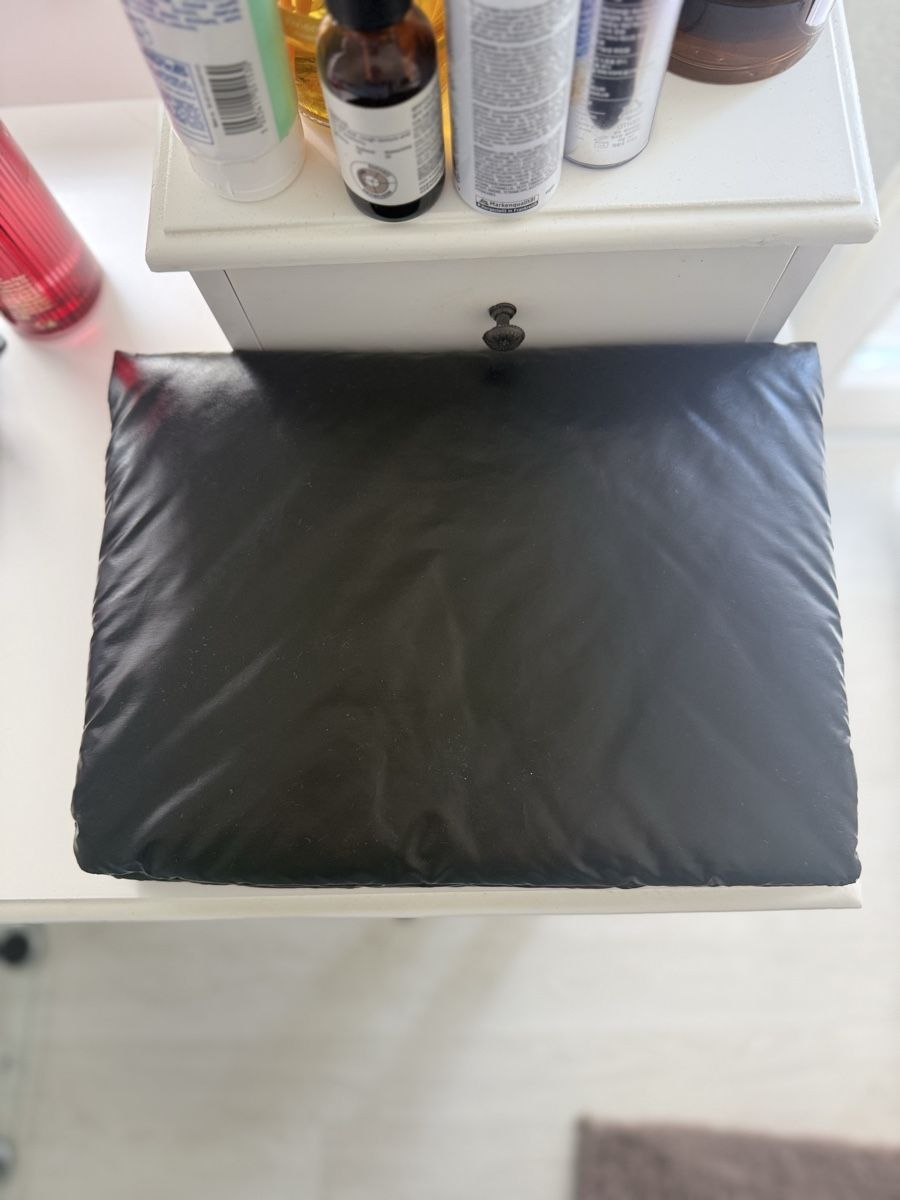 Chanel Kosmetikkoffer: Chanel Pouch / Clutch – Gebraucht aus Winterthur von Skerk18 2