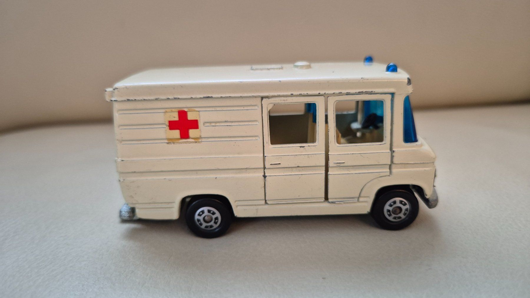 Siku Modellini d'auto: Siku Modell MB 408 D – Usato da Jona venduto da petzi2 1