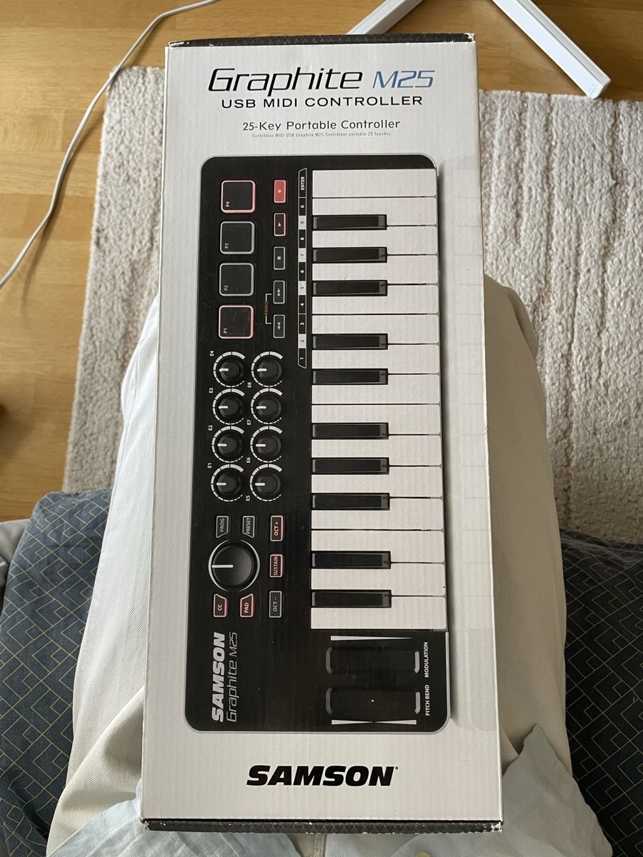 Strumenti musicali: Samson Graphite M25 USB MIDI Controller 25-Key – Usato da Zürich venduto da mal_l7qq