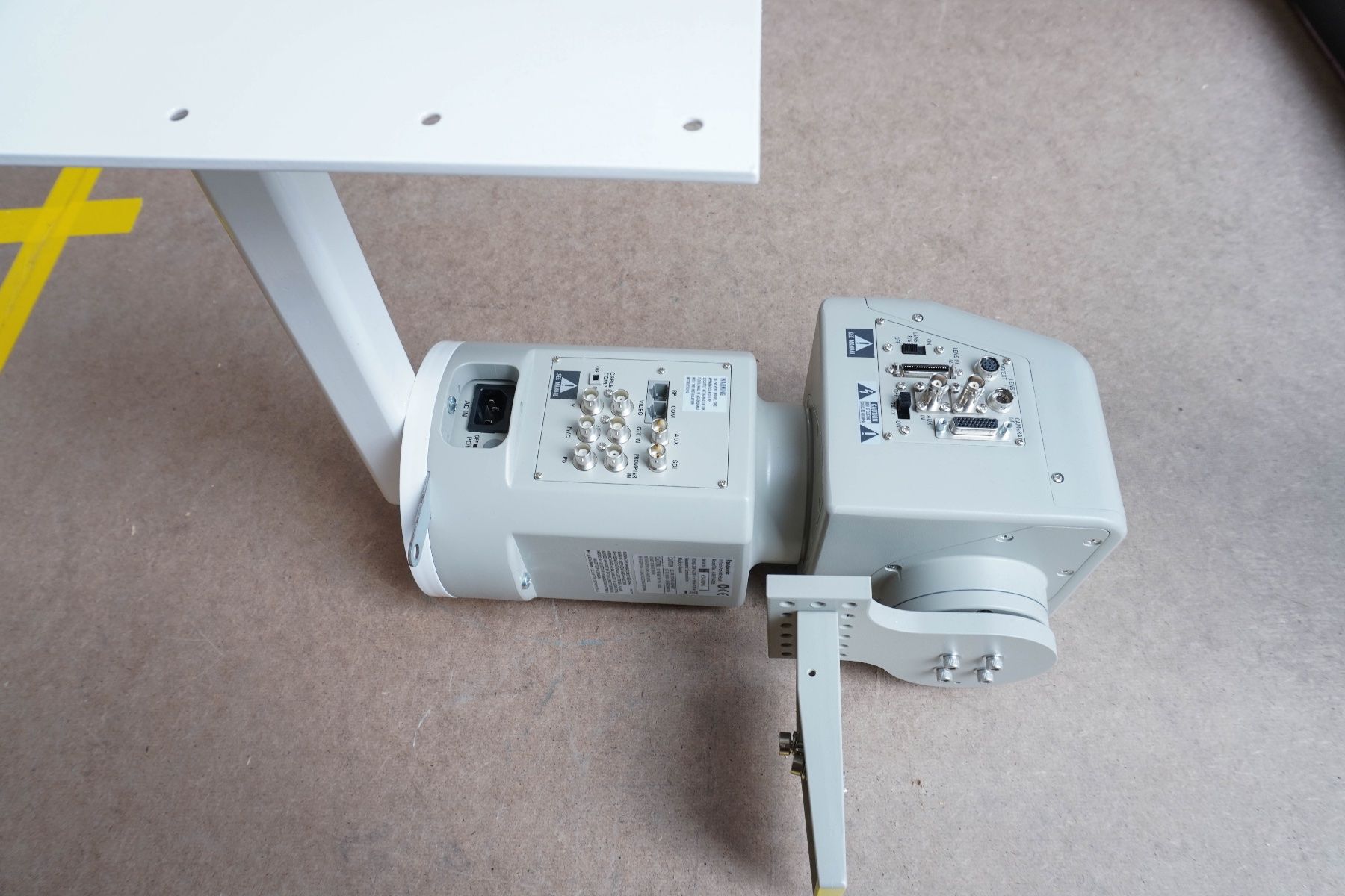 Panasonic Videocamere: Panasonic AW-PH4055E Pan-Tilt Head – Usato da Zürich venduto da reMaterial 3