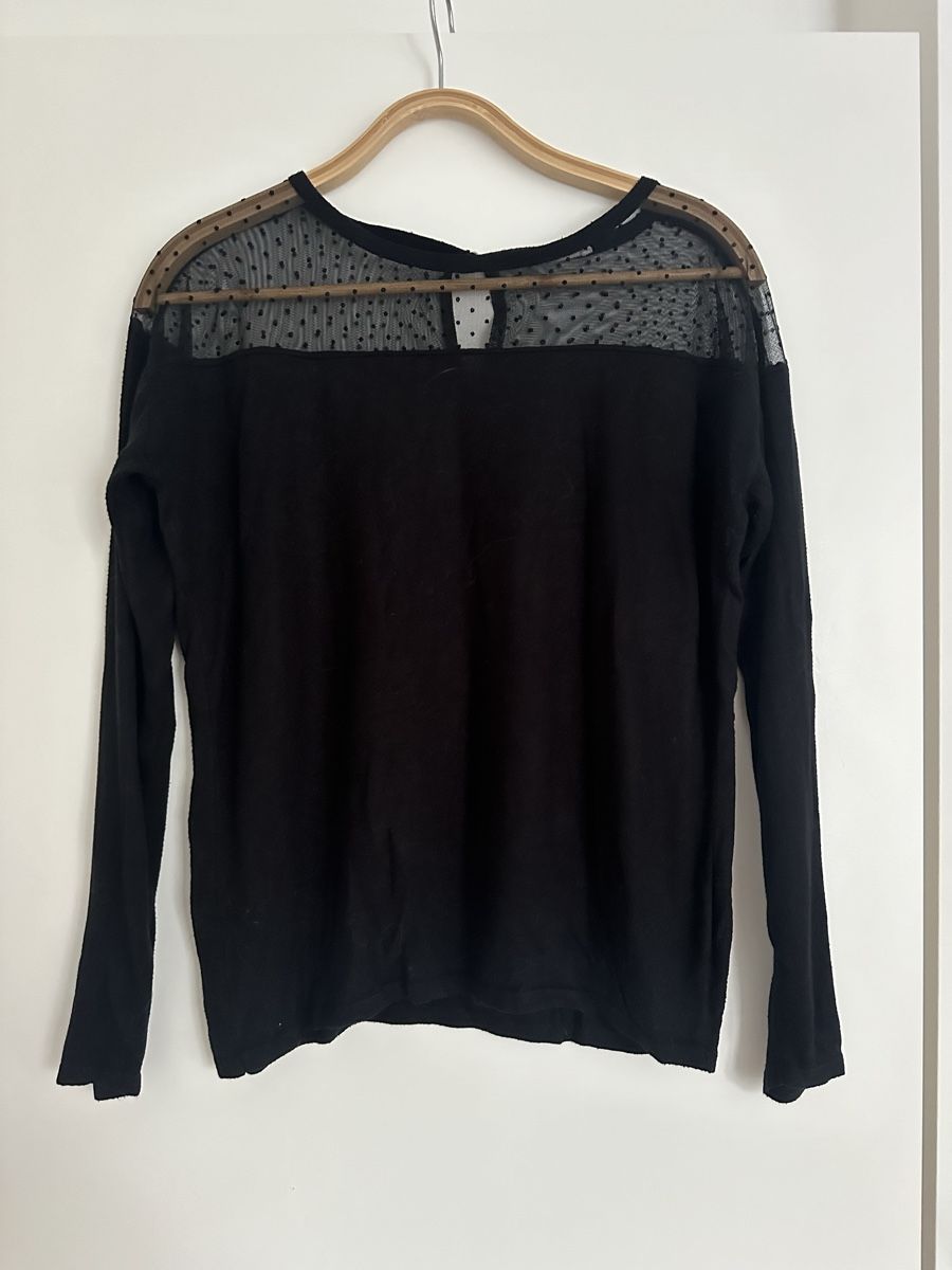 Top: Haut noir – Nuovo (secondo la descrizione) da Lausanne venduto da sou_w9bl