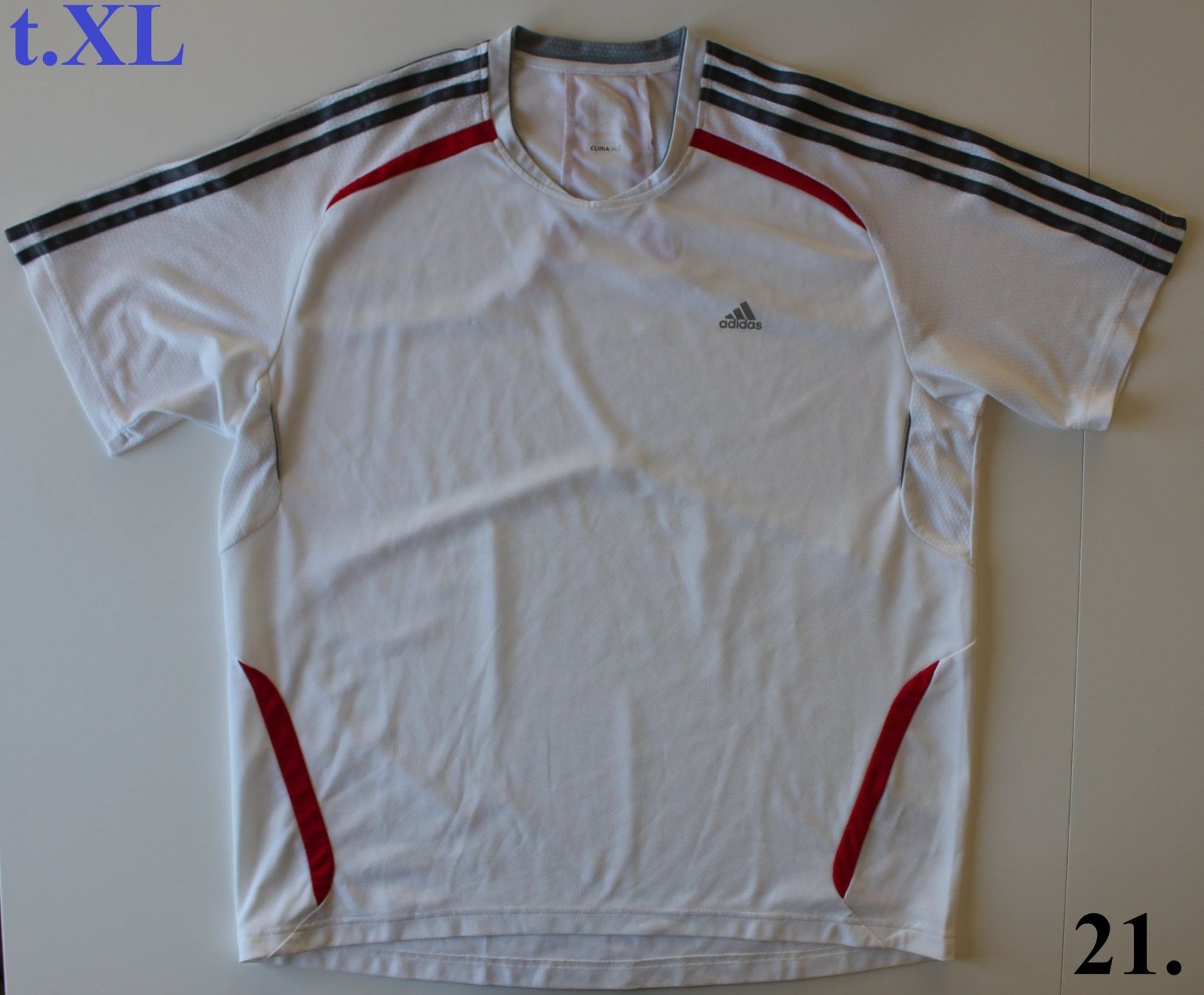 Adidas T-Shirts: T-shirt Adidas Climacool  t. XL – Gebraucht aus Peseux von Gilloss