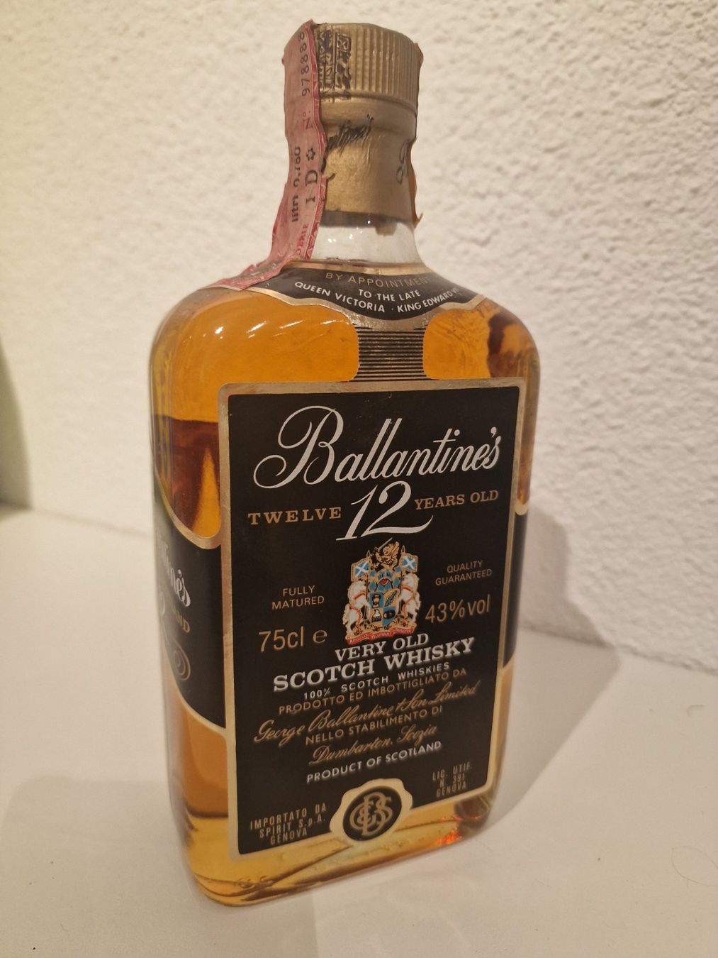 Ballantines Spiritueux: Ballantines 12J Distilled 1970er Jahre – Neuf avec emballage d'origine à St. Margrethen SG par Goldig