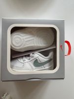 NIKE Babyschuhe (Gr. 18.5) / NEU