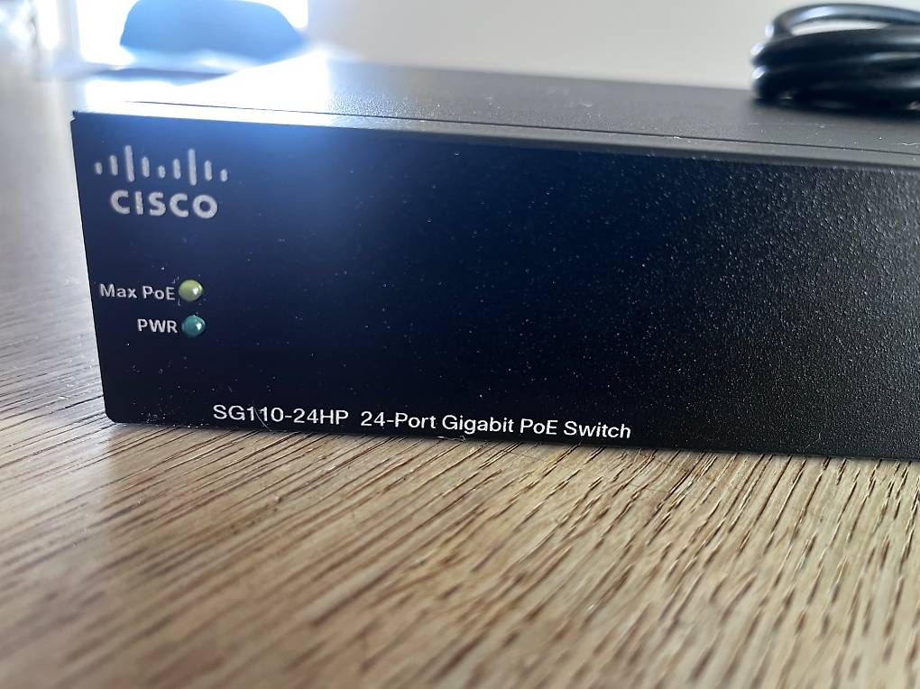 Cisco Hubs & Switches: Switch Cisco 24 Port – Gebraucht aus Fällanden von Buddha505 2