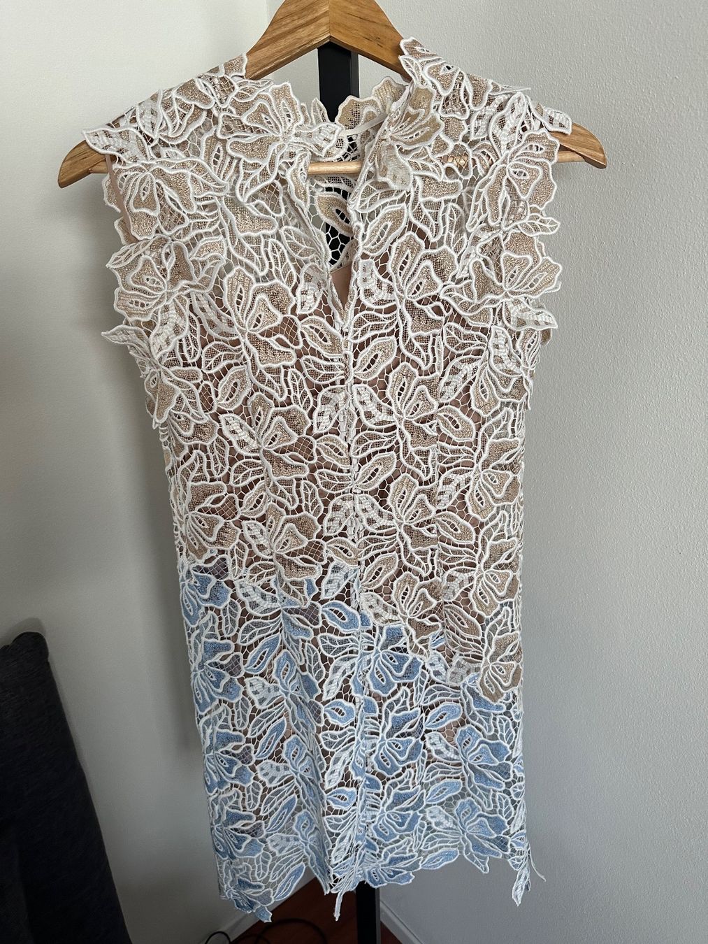 Kleider: N21 embroidery dresss – Gebraucht aus Oberwil b. Zug von An_you78 2