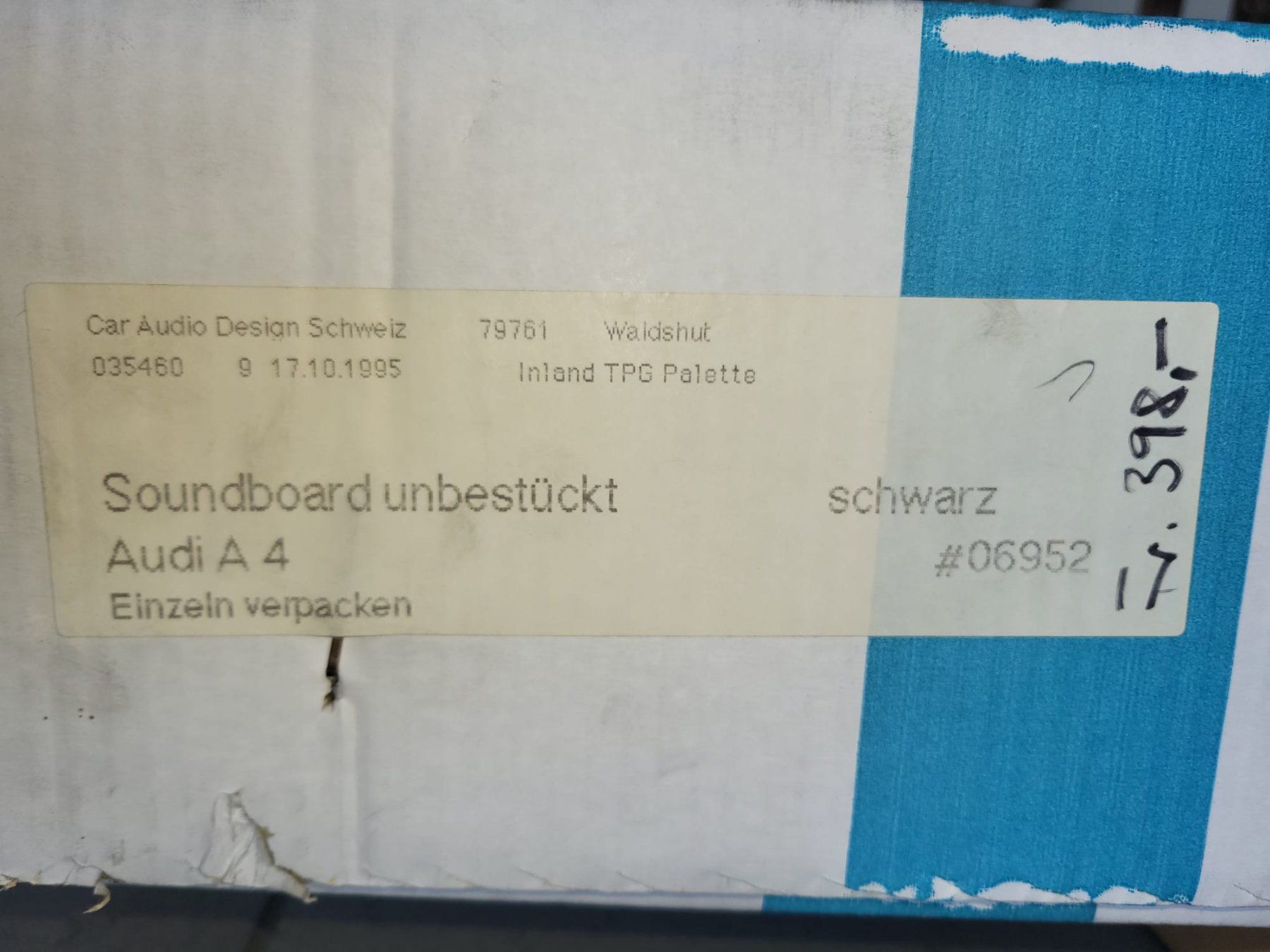 Audi Tutti pezzi di ricambio auto: Audi A4 Soundboard Heckablage – Usato da Tägerig venduto da Cellito 1