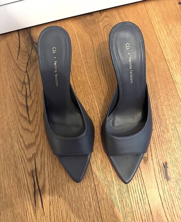 Scarpe da donna: Gia Borghini Sandals – Usato da Adligenswil venduto da TST04