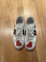 Gucci Sneakers Gr. 39 mit Herzen
