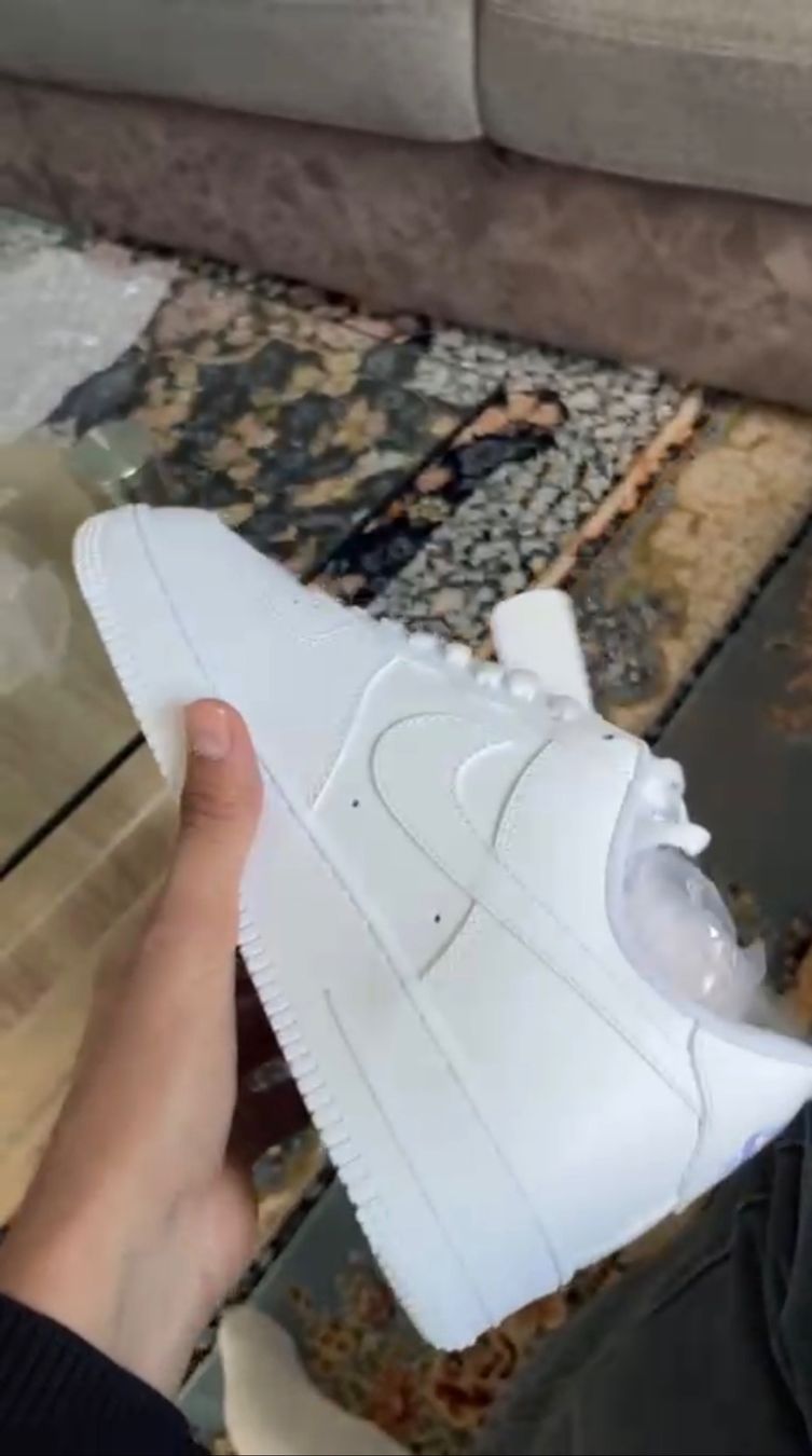 Scarpe da uomo: Nike Air Force 1 – Nuovo (secondo la descrizione) da Biel/Bienne venduto da Husseinsheikho 5
