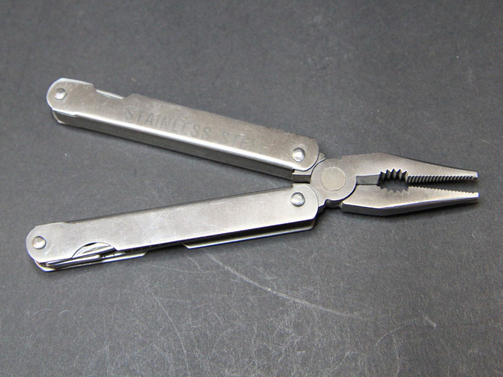 Tutti gli attrezzi: Multitool Ohio Forge Edelstahl mit diversen Funktionen – Usato da Hölstein venduto da Kraftpaket 5