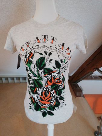 Schönes T-Shirt von Steadfast Brand, Roses Grösse M neu