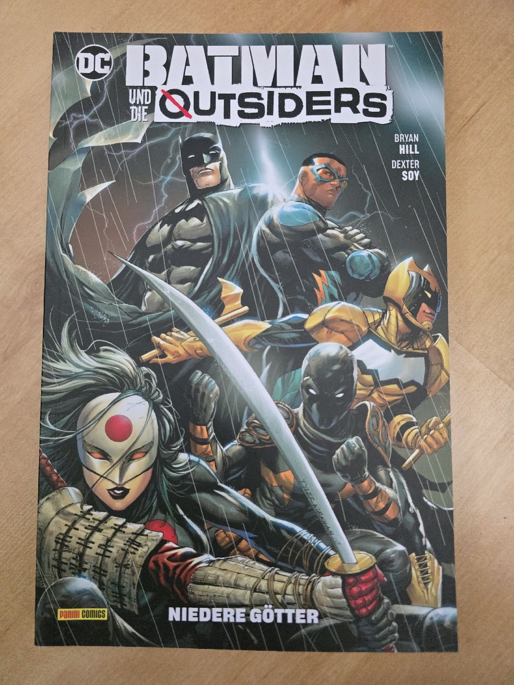 Comics: Batman and The Outsiders Comic New Condition – Gebraucht aus Zürich von hea_sxv7