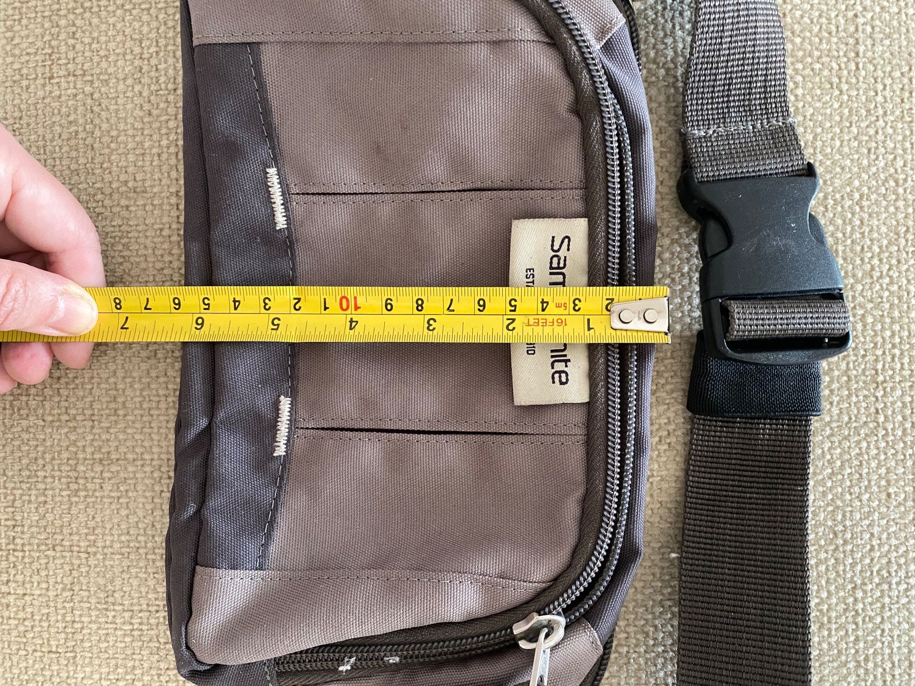 Samsonite Taschen: Bauchtasche Samsonite grau – Gebraucht aus Zürich von anasustic 2