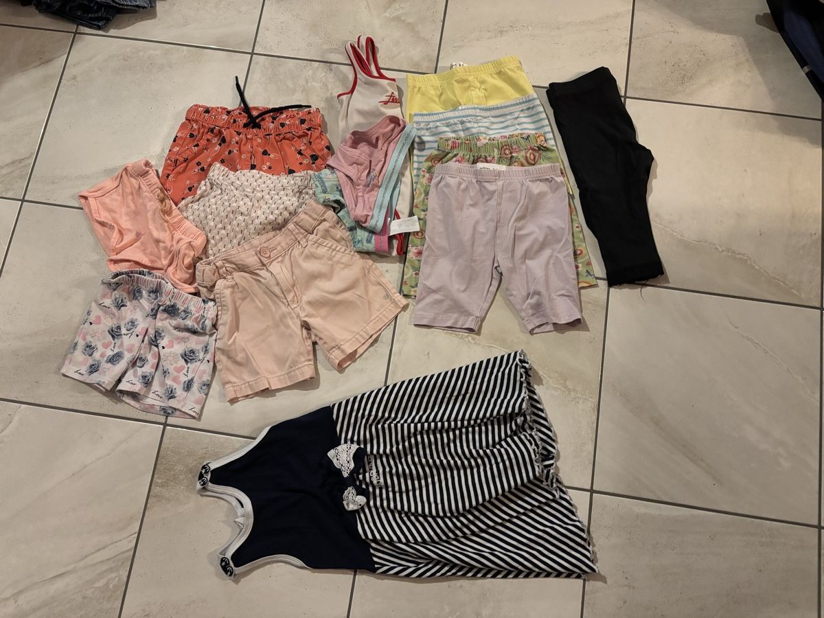 Lotti & Set di vestiti: Kleiderpaket Mädchen Gr. 92/98 – Usato da Auenstein venduto da david.marmy 5