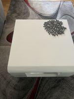 Couchtisch weiss mit Rollen und Ablage guter Zustand