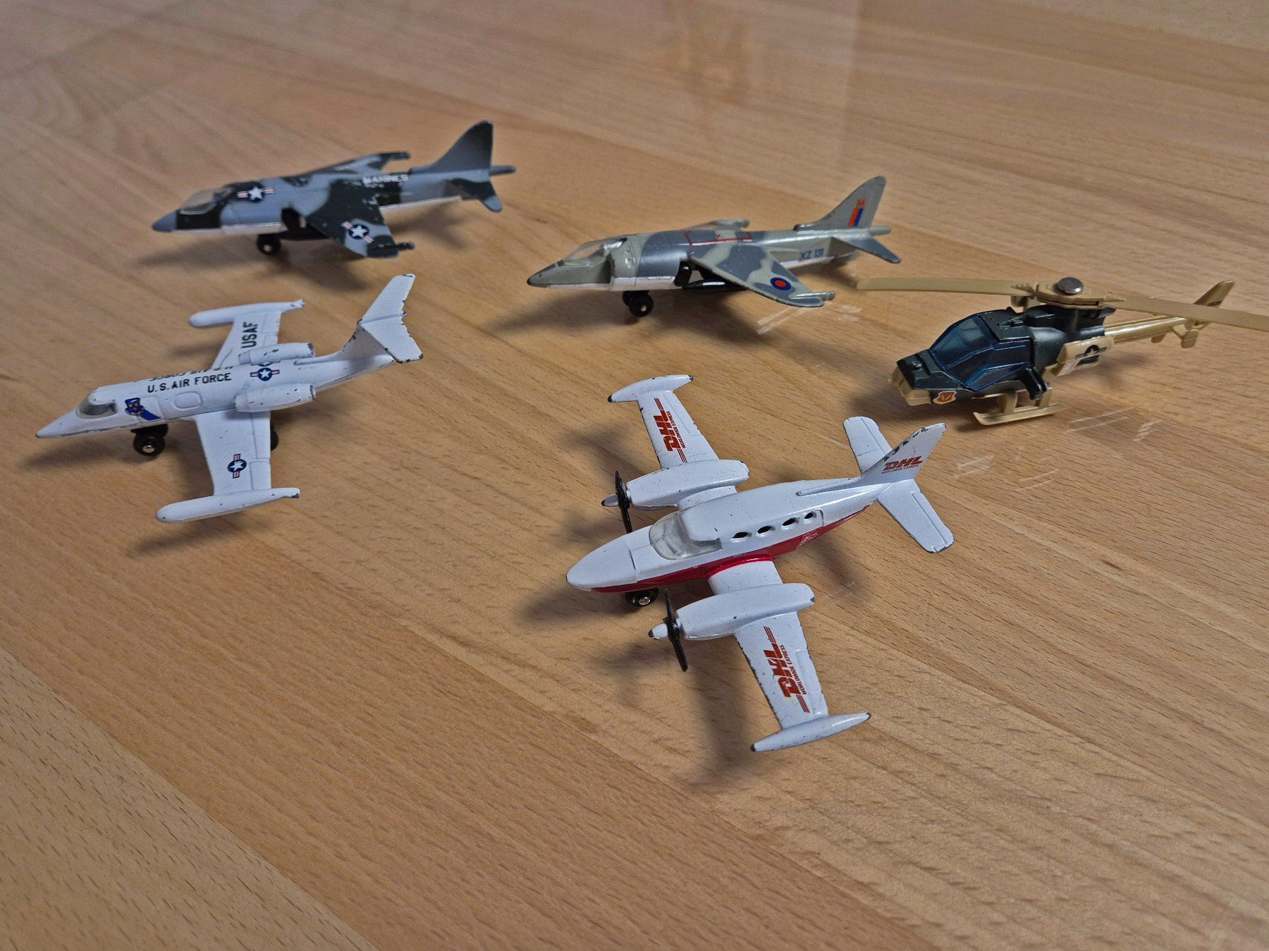 Matchbox Flugzeuge LearJet , Cessna 402, Harrier, Mission H. (Gebraucht ...