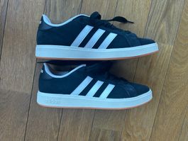 Adidas Court Alpha 00s Sneaker, Grösse 45 ***Fabrikneu***