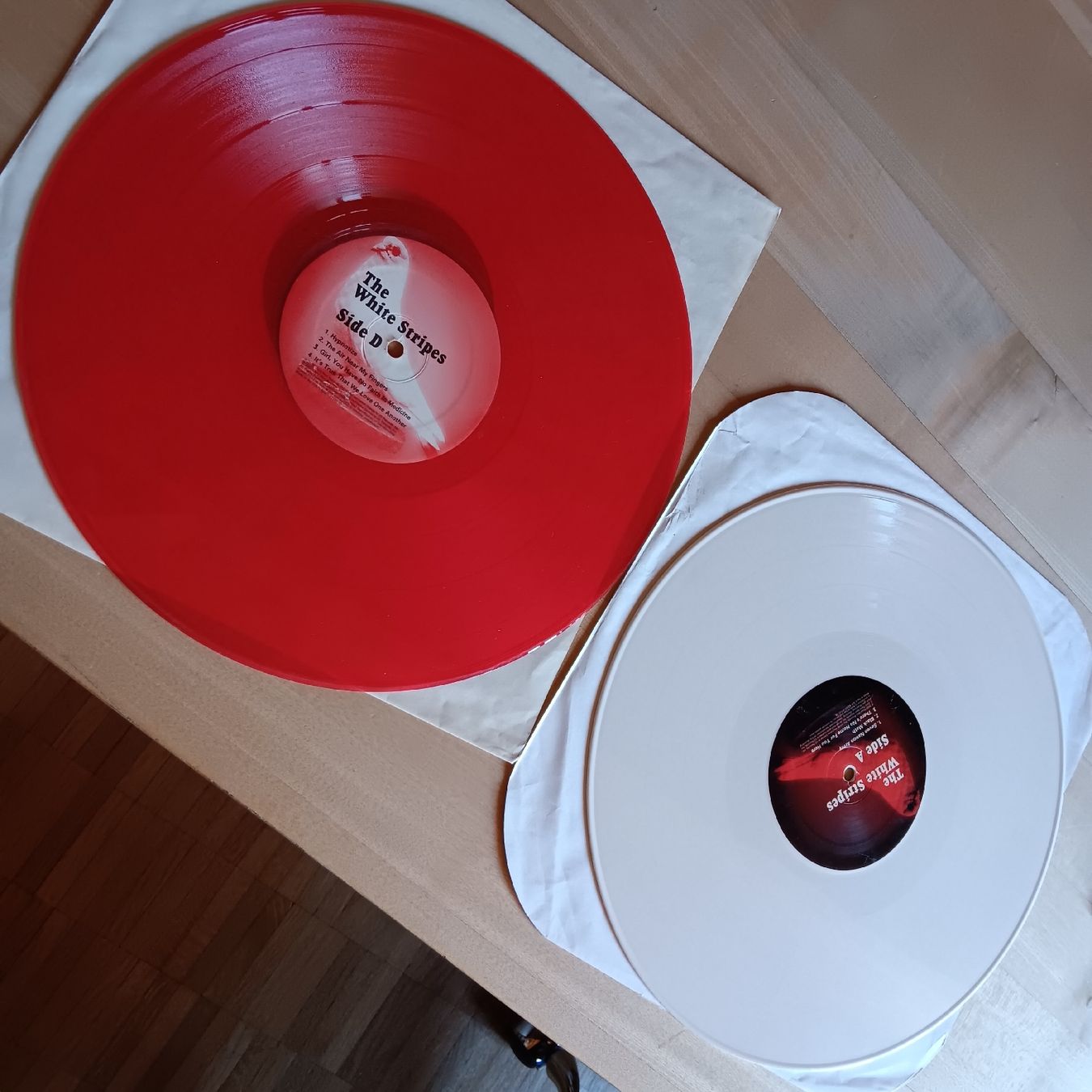 Dischi in vinile: The White Stripes Vinyl Elephant 2003white & red translucent – Usato da Chur venduto da chr_b2cn 5