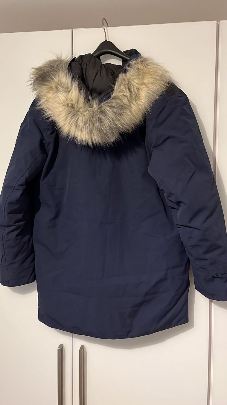 Helly Hansen Giacche: HELLY HANSEN - Winterjacke dunkelblau M (neu) – Nuovo e nell'imballaggio originale da Zürich venduto da Diazaio 1