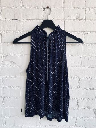 Dunkelblaues Oberteil von Vero Moda