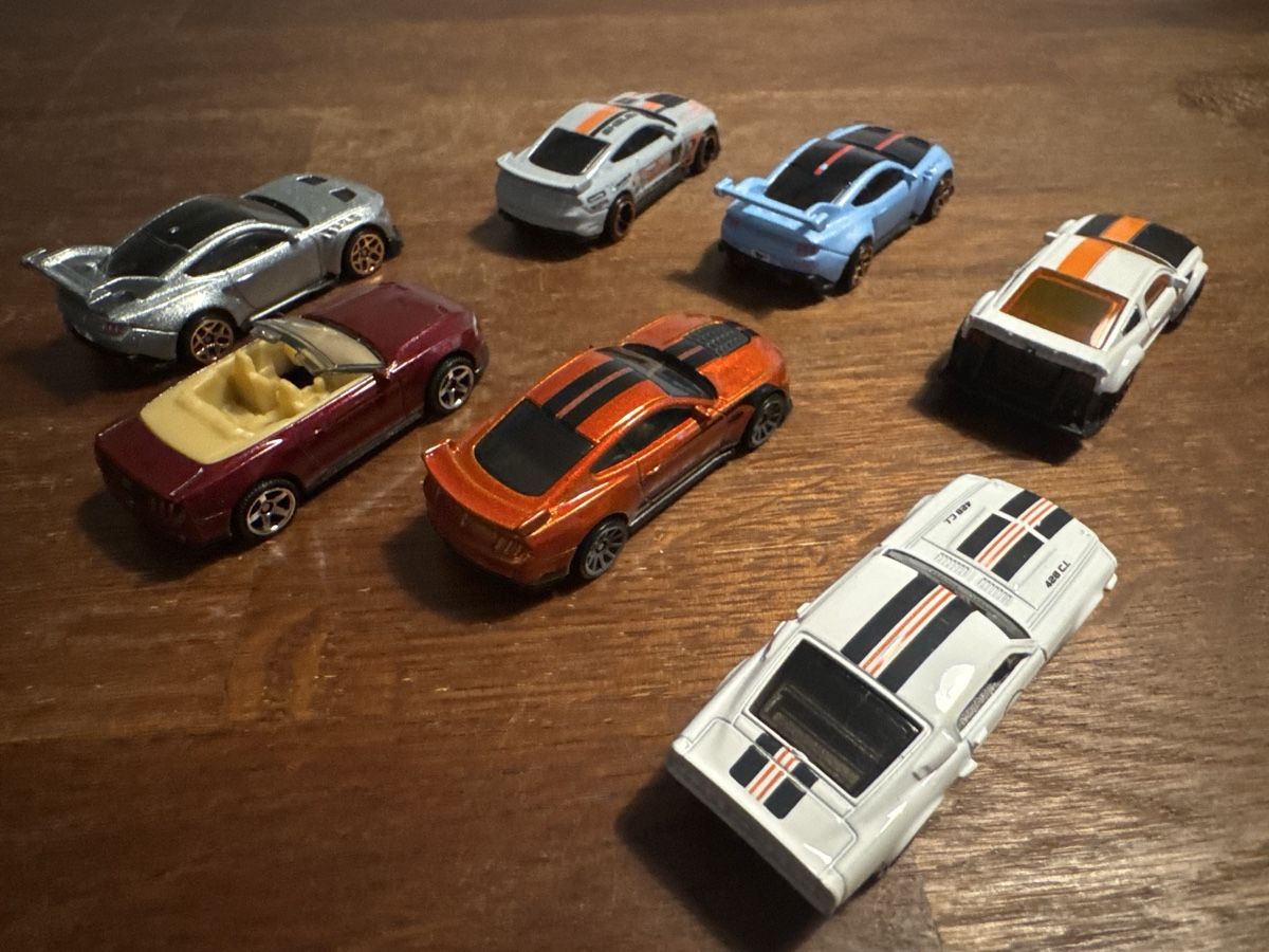 Hot Wheels Modellini d'auto: Hot Wheels Ford Mustang 11er  Set – Nuovo (secondo la descrizione) da Liebefeld venduto da Tatts81 1