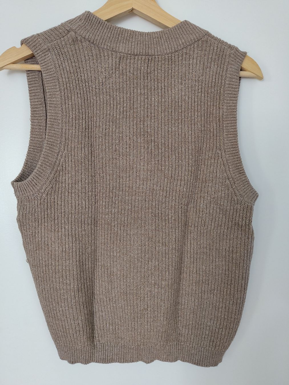 Pullover & Sweatshirts: Pullunder braun – Gebraucht aus Wädenswil von plantmom 1