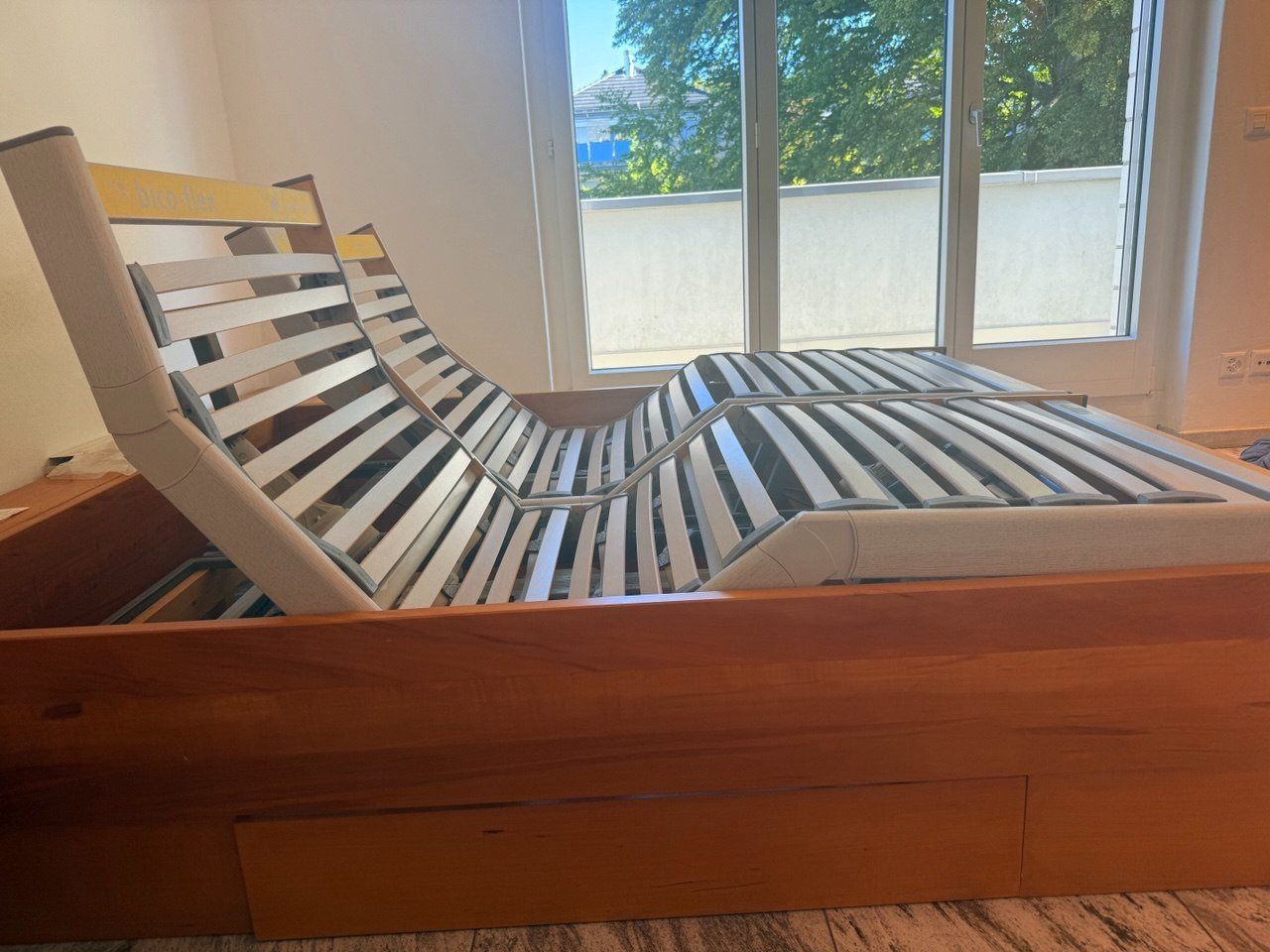 Letti: Elektrisches Queensize Bett BICO-flex Moderna-Superluxe – Usato da Uitikon Waldegg venduto da koc_k5j8 1