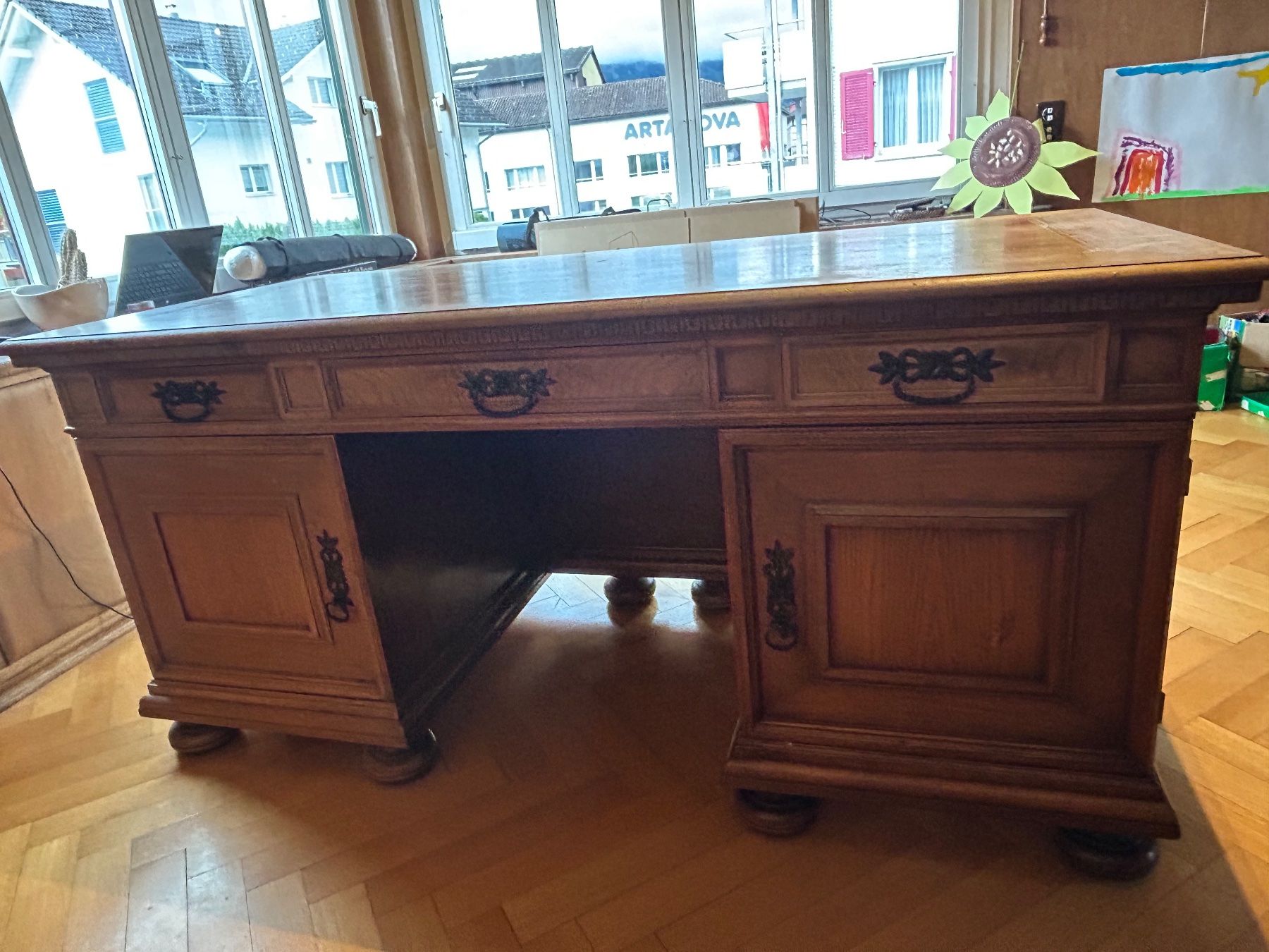 Scrivanie: Antiker Schreibtisch aus Holz – Usato da Steinen venduto da gar_s6dt 2