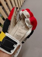 Eishockey Handschuhe   gebraucht für sc bern fan ode sammler