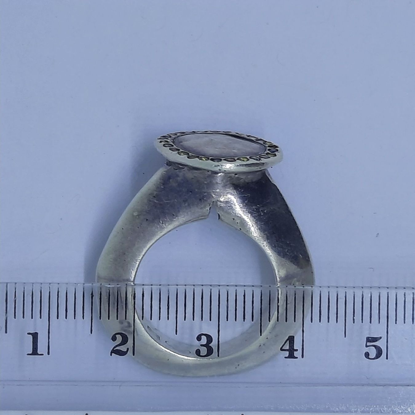 Bagues: Ästhetischer Silberring mit verschiedenfarbigen Edelsteinen – D'occasion à Unterägeri par Altgoldschmuck 8