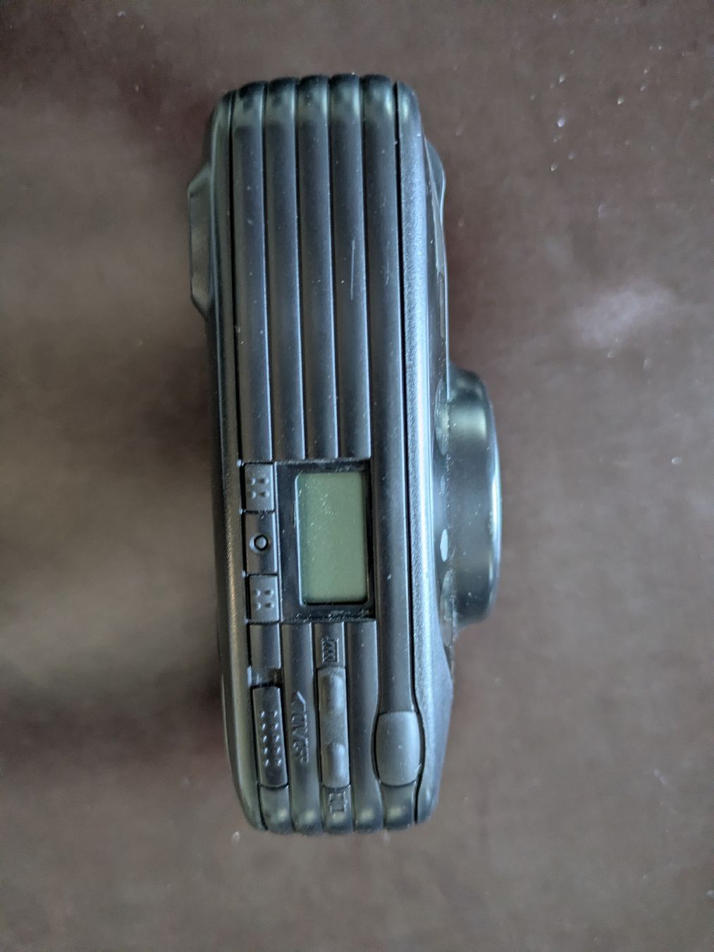Nikon Fotocamera: Nikon Zoom 100 AF camera with case  – Usato da Bern venduto da han_lx9c 1