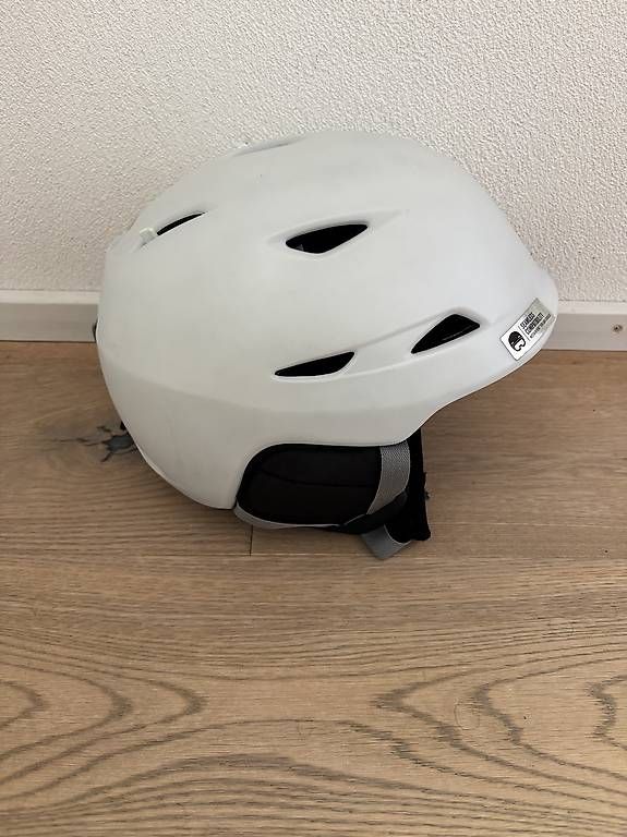Caschi: Giro Skihelm Damen – Usato da Chur venduto da gio_6rlp 1