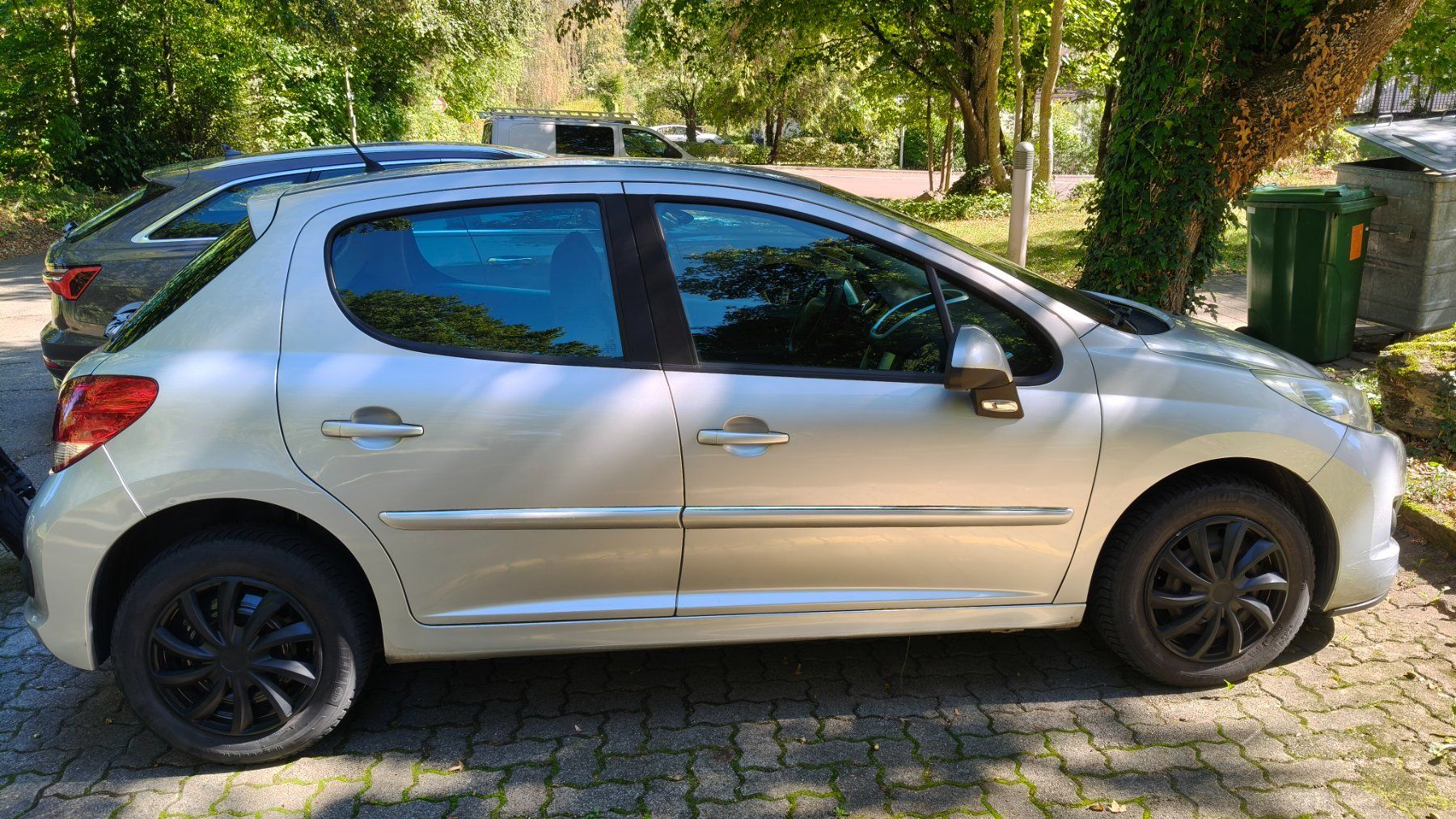 Peugeot Automobili: Peugeot 207 – Usato da Langwiesen venduto da vel_8dp8 2