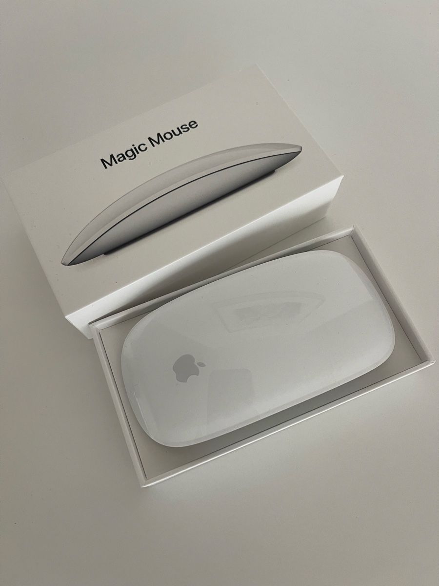 Apple Souris: Apple Magic Mouse 2 kabellos Bluetooth ungebraucht – Neuf (Voir description) à Zürich par corinagustin